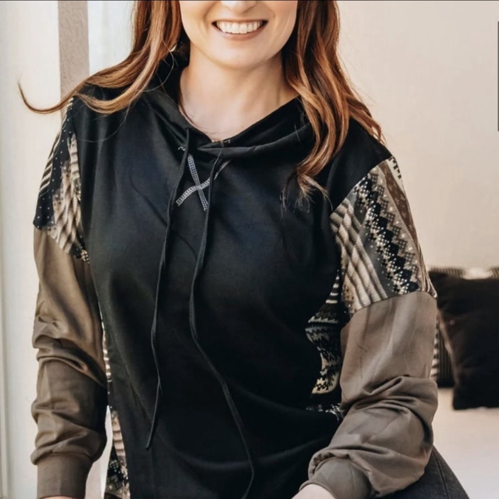 Hooded Pullover NWT